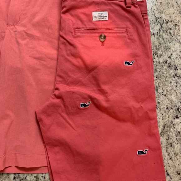 Vineyard Vine never worn shorts. Boys 18 Both shorts have adjustable waist. - Picture 1 of 16